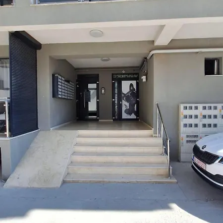 Nina Apartment