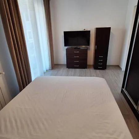 Nina Apartment *
